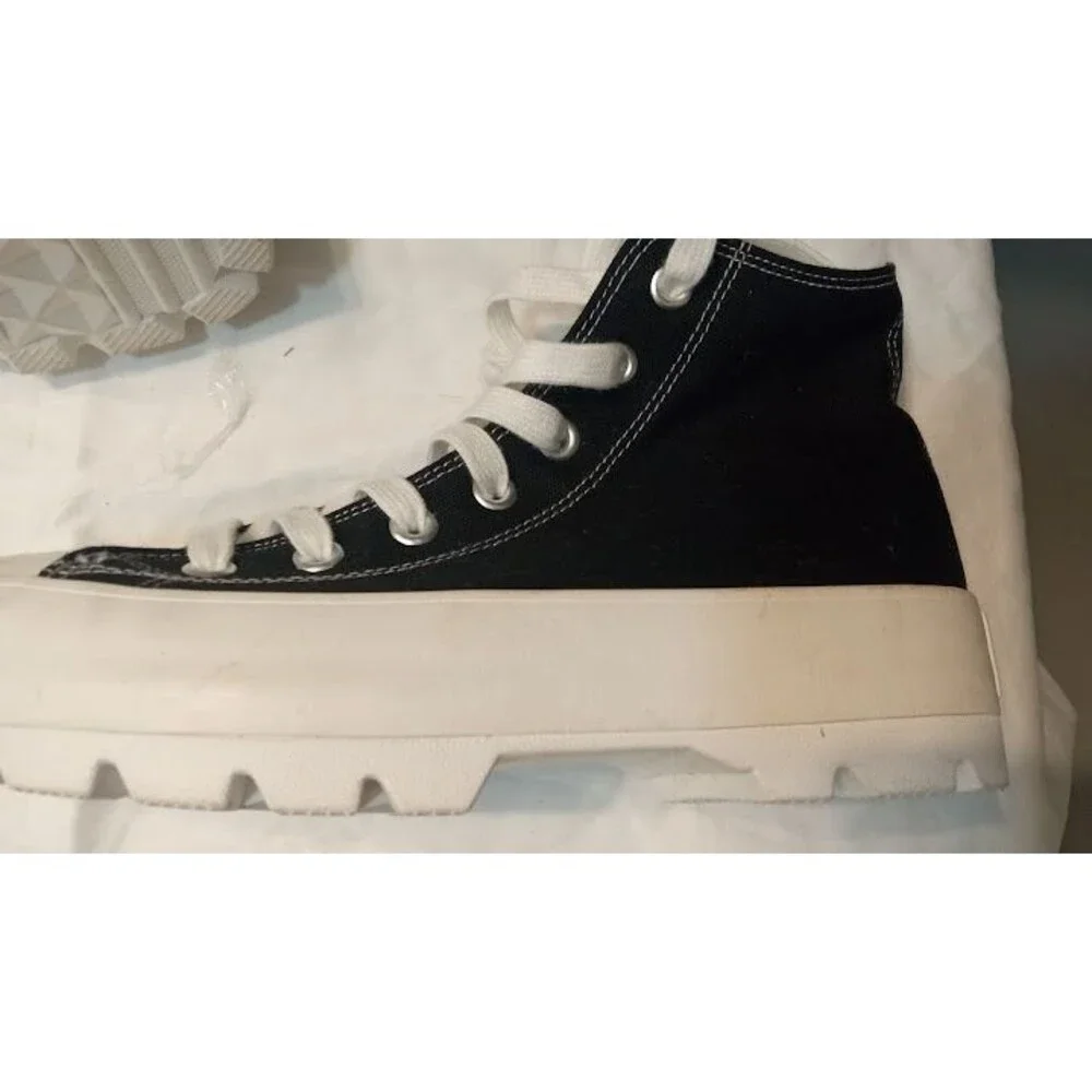 Vespa Z Women’s Shoes – Black/White – Slip‑On Style – Size 7.5